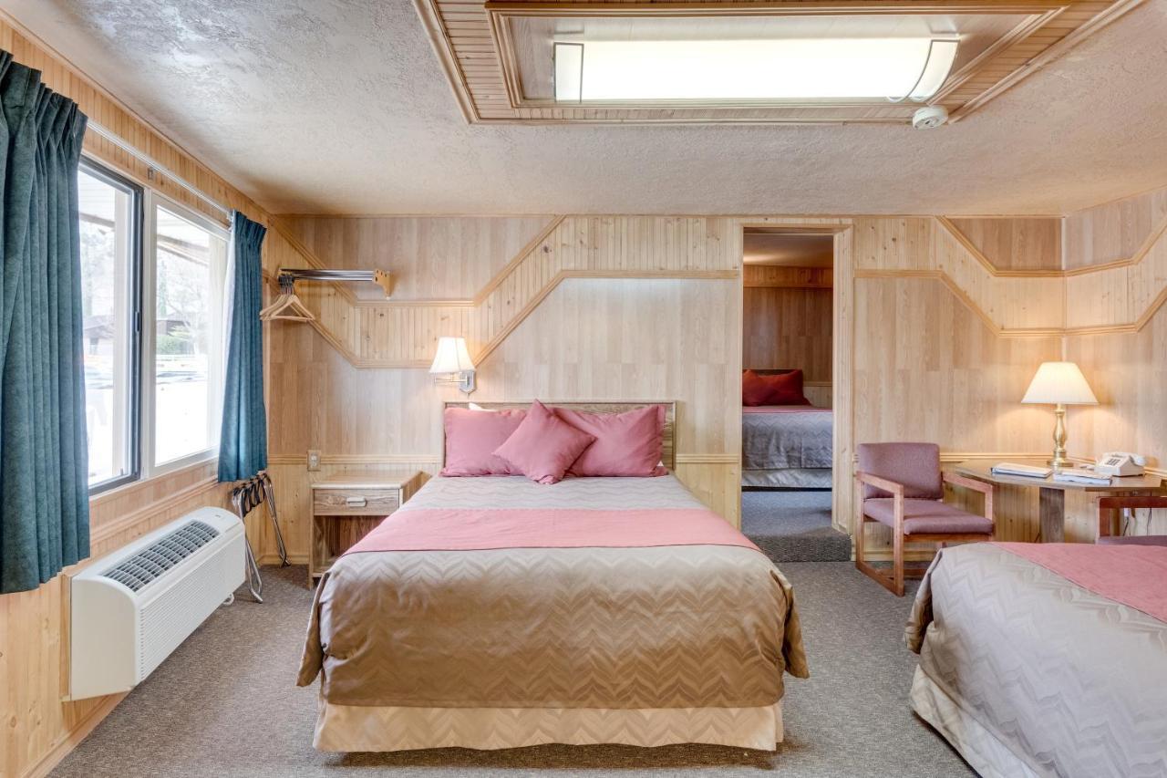 Zion Park Motel Спрингдейл Екстериор снимка